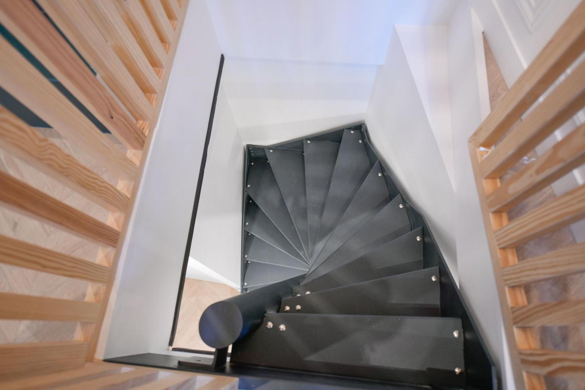Montmartre Marvel! Designer Apartment Near Metro 파리 외부 사진